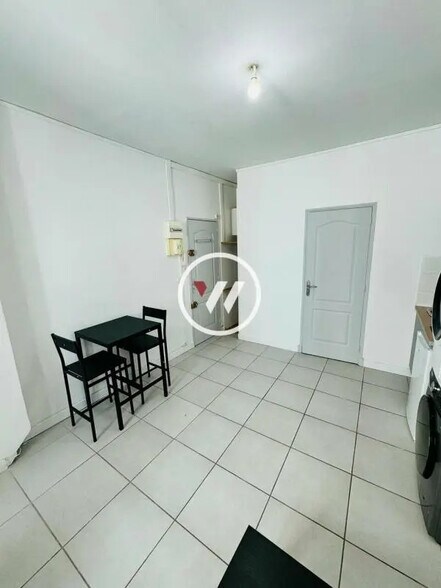 Local d'activités dans Marseille à vendre - Photo de l’immeuble – Image 1 sur 10