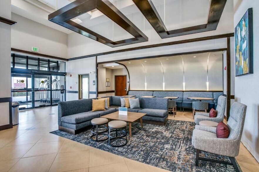 1601 Hurst Town Center Dr, Hurst, TX à vendre - Photo intérieure – Image 3 sur 19