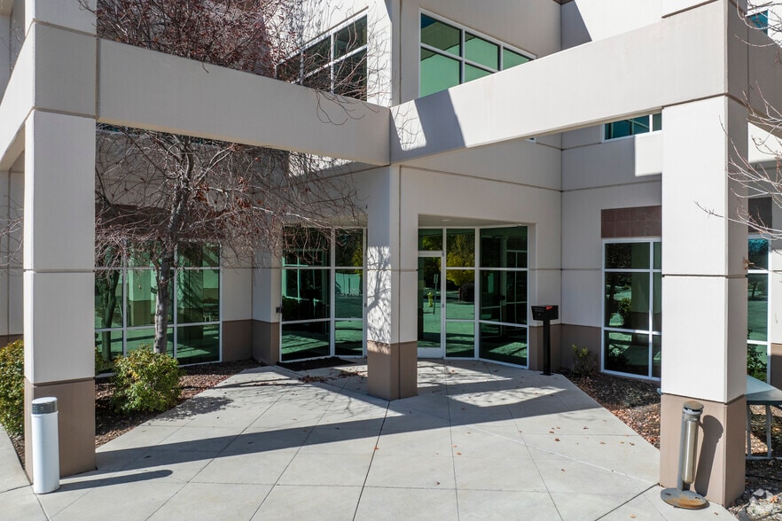 2243 Park Pl, Minden, NV à louer - Photo de l’immeuble – Image 3 sur 4