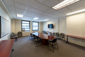 8 S Michigan Ave, Chicago, IL à louer Photo intérieure– Image 2 sur 2