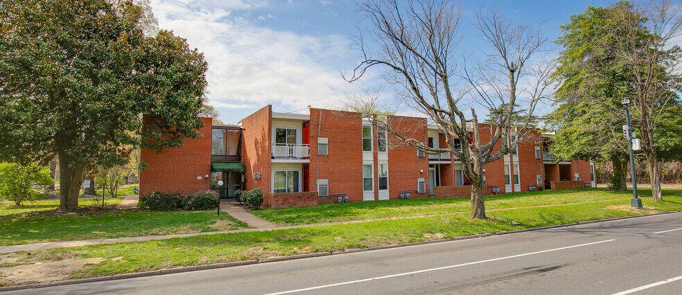 3618 Chamberlayne Ave, Richmond, VA à vendre - Photo de l’immeuble – Image 3 sur 39