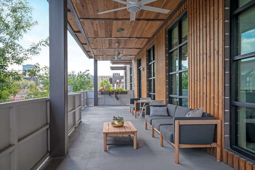11600 Rock Rose Ave, Austin, TX à louer - Photo de l’immeuble – Image 3 sur 8