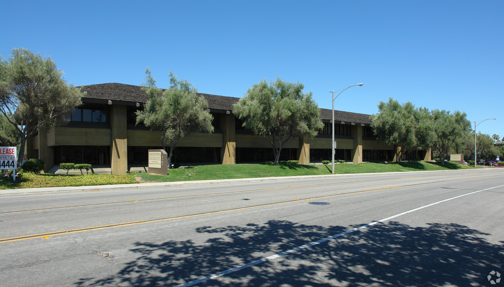 1307-1309 S Mary Ave, Sunnyvale, CA à louer Photo de l’immeuble– Image 1 sur 8