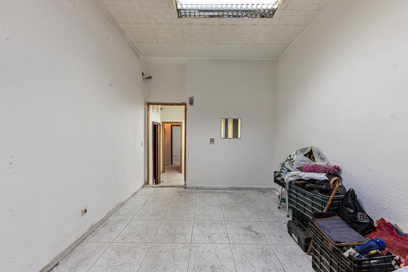 Madrid, MAD 28015 - Lot Puerta DR -  - Photo intérieure - Image 1 of 6