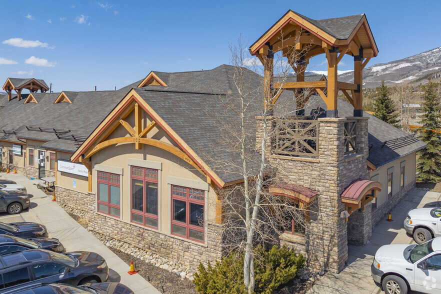 265 Tanglewood Ln, Silverthorne, CO à louer - Photo de l’immeuble – Image 1 sur 27