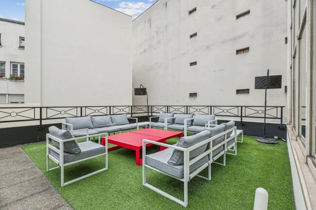 Plus de détails pour Bureau à louer