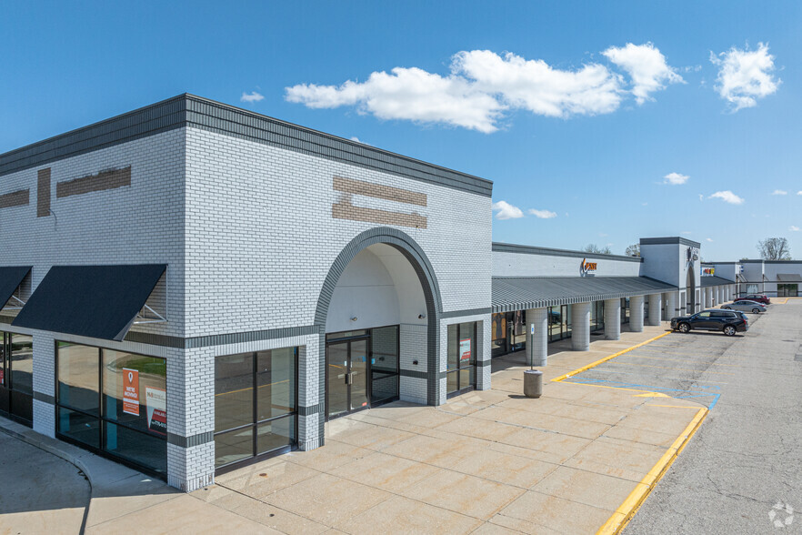 4450-4548 Breton Rd SE, Grand Rapids, MI à louer - Photo de l’immeuble – Image 2 sur 6