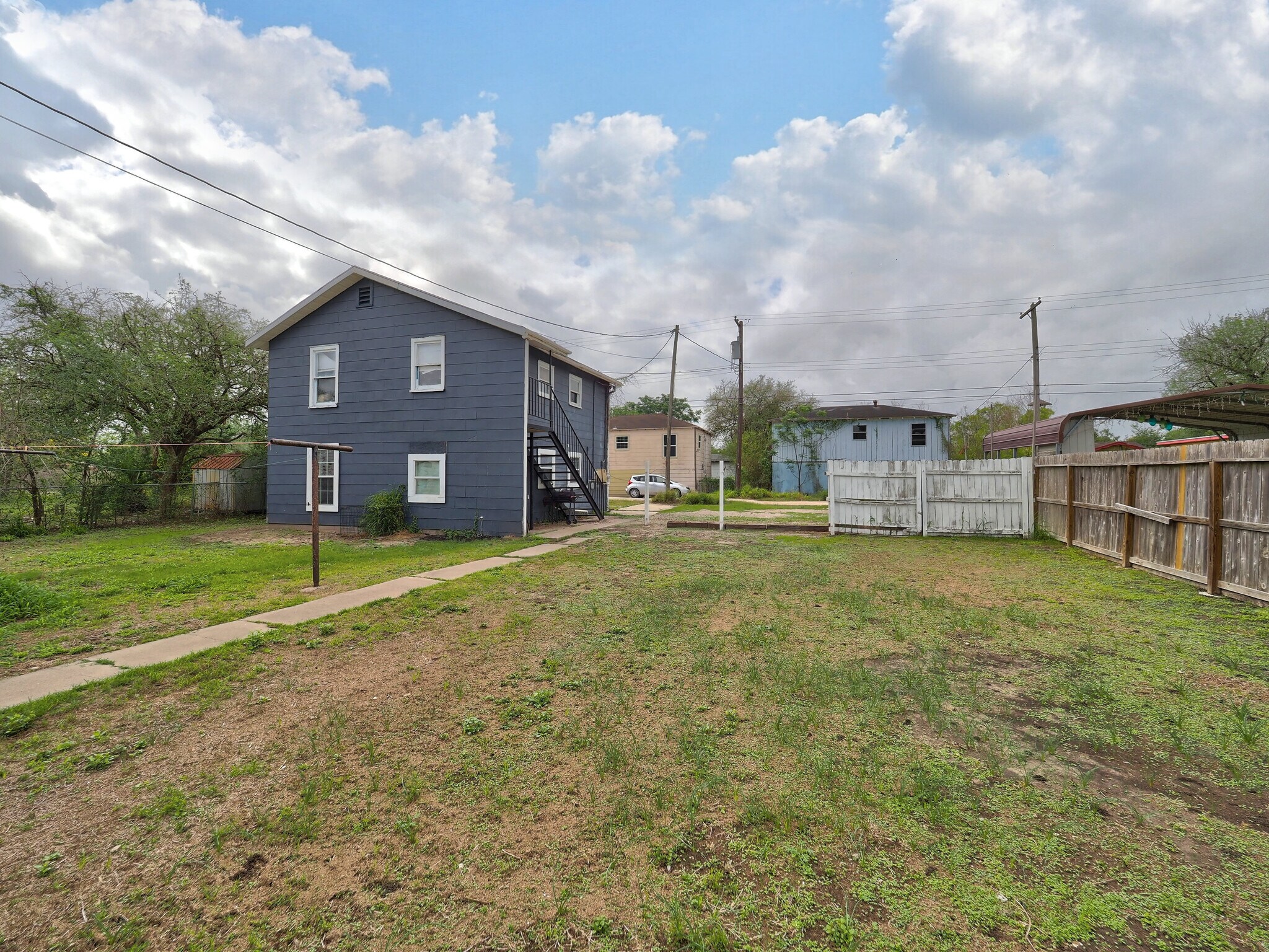 307 E Lee Ave, Kingsville, TX à vendre Photo principale– Image 1 sur 18