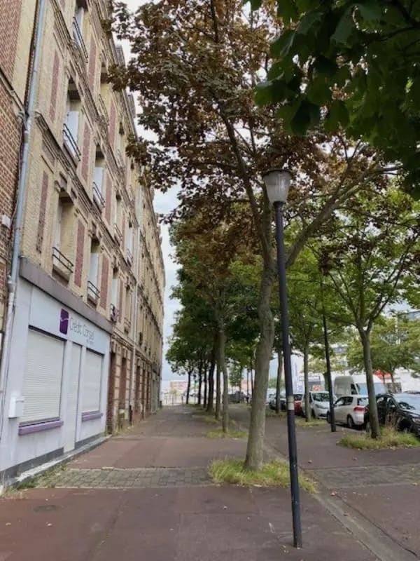 Plus de détails pour Local commercial à vendre