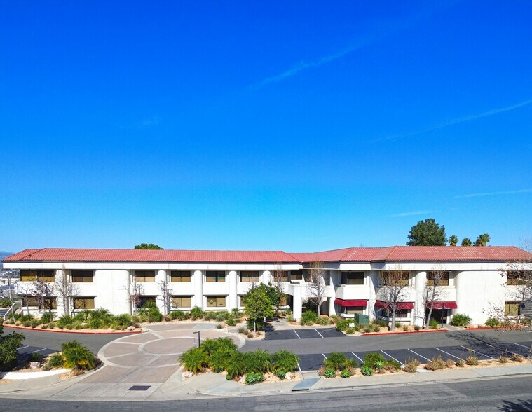 29645 Rancho California Rd, Temecula, CA à louer - Photo de l’immeuble – Image 3 sur 11