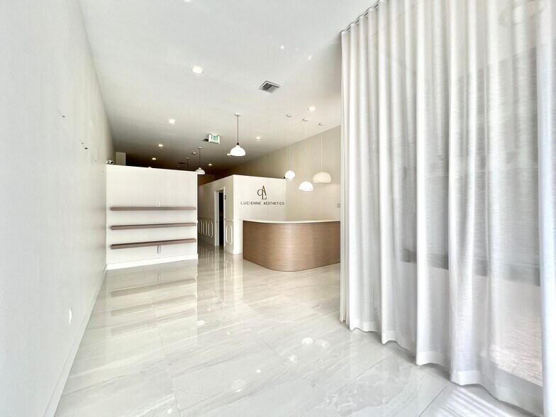 1400 Ponce De Leon Blvd, Coral Gables, FL à louer - Photo de l’immeuble – Image 2 sur 22