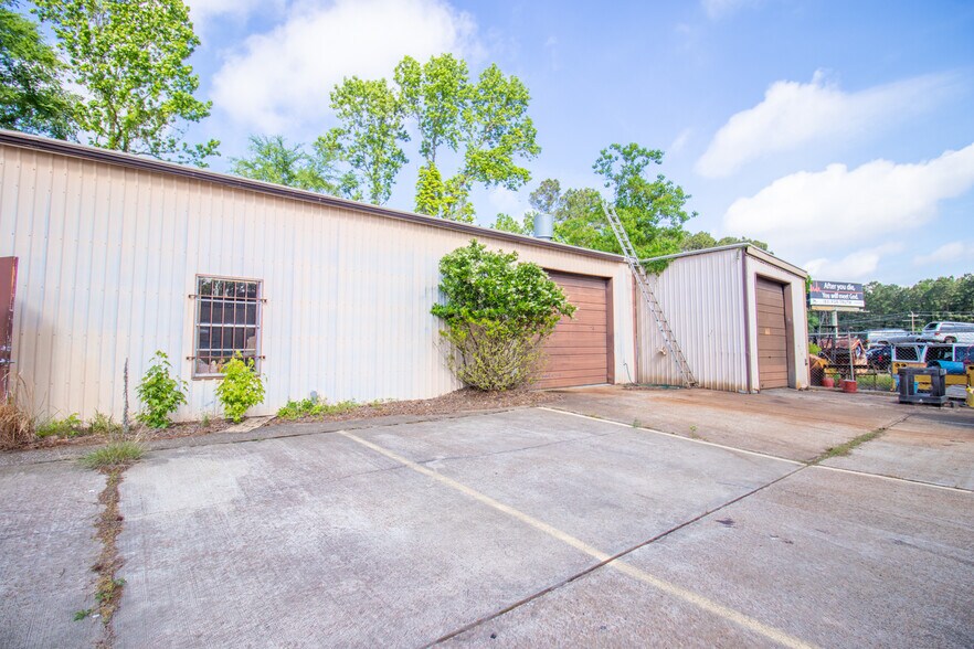 805 Hilbig Rd, Conroe, TX à vendre - Photo de l’immeuble – Image 3 sur 9