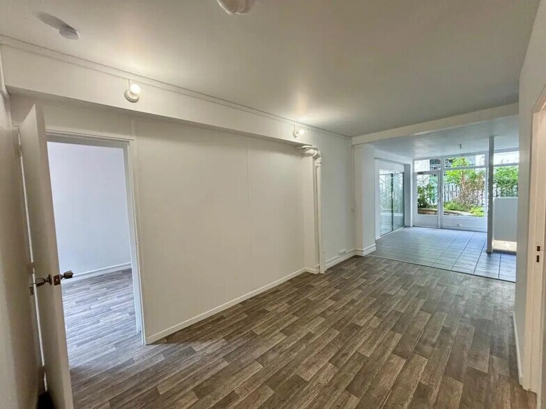 9 Rue Des Ursulines, Paris à louer - Photo de l’immeuble – Image 1 sur 8