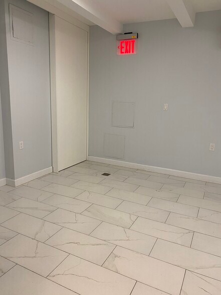 6721 13th Ave, Brooklyn, NY à vendre - Photo de l’immeuble – Image 3 sur 7