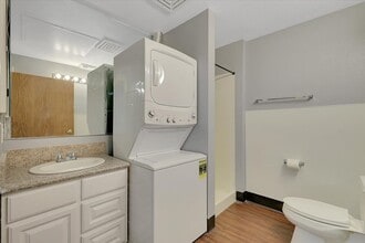 900-906 2nd St, Sacramento, CA à louer Photo intérieure– Image 1 sur 12