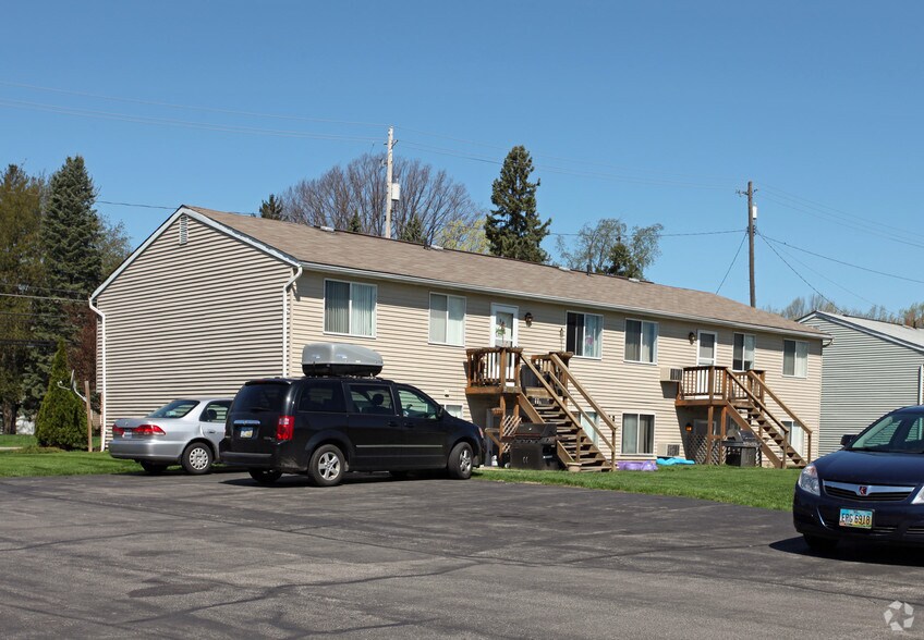 6710 Creekside Dr, Madison, OH à vendre - Photo de l’immeuble – Image 3 sur 3