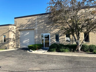 Plus de détails pour 785 Oakwood Rd, Lake Zurich, IL - Industriel/Logistique à vendre