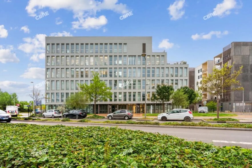 Bureau dans Bordeaux à vendre - Photo de l’immeuble – Image 1 sur 16