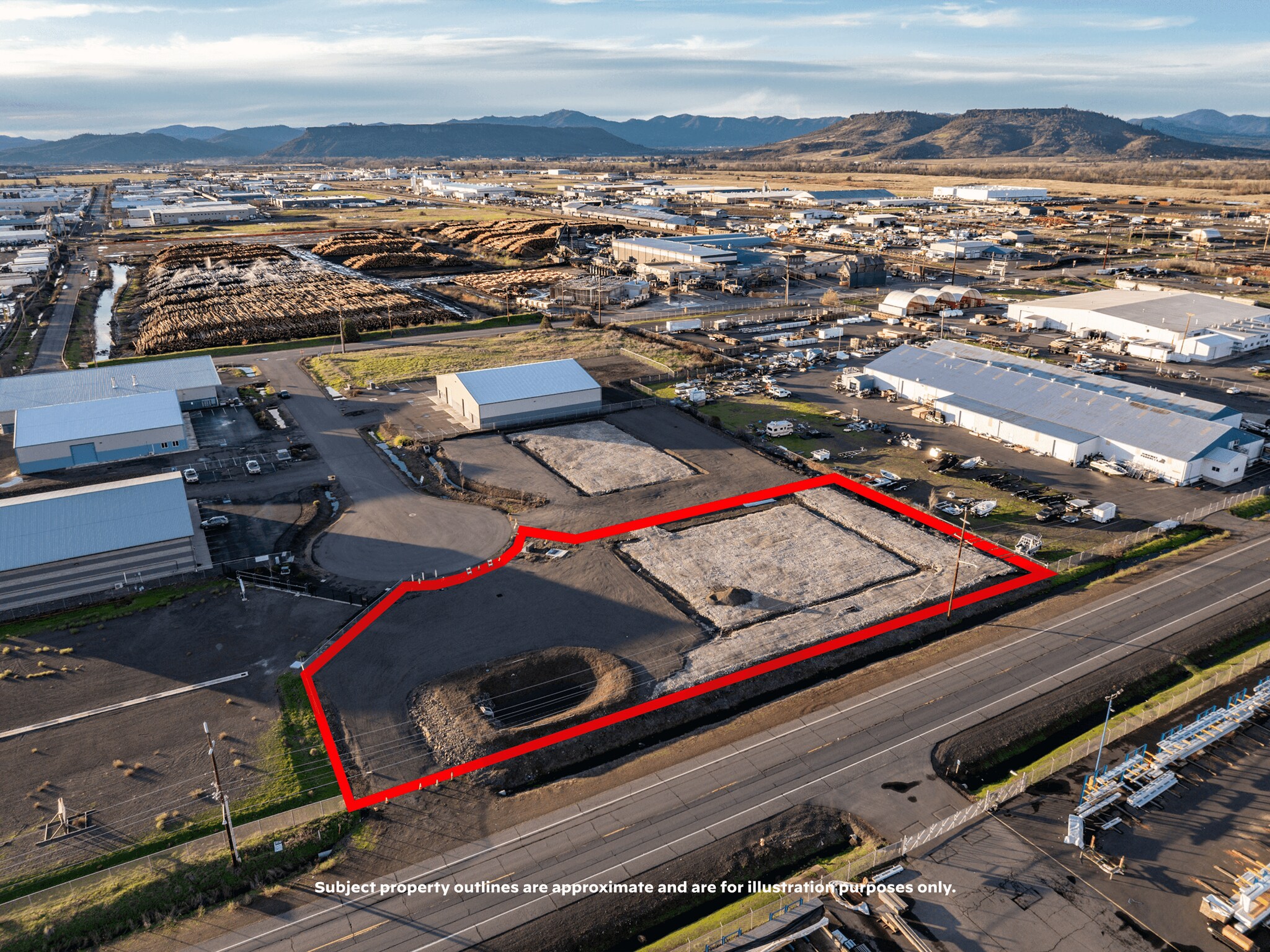 1921 Bobcat Way, White City, OR à vendre Photo principale– Image 1 sur 12