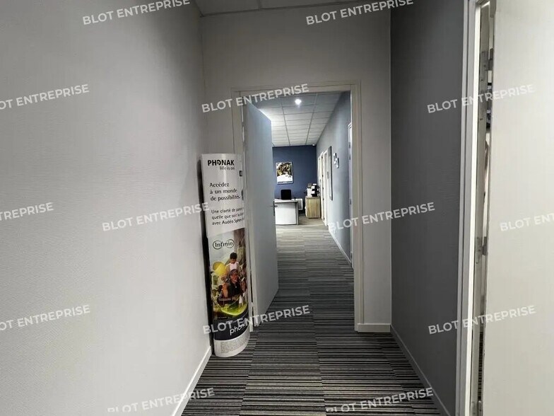 Bureau dans Ploufragan à louer - Photo intérieure – Image 2 sur 4