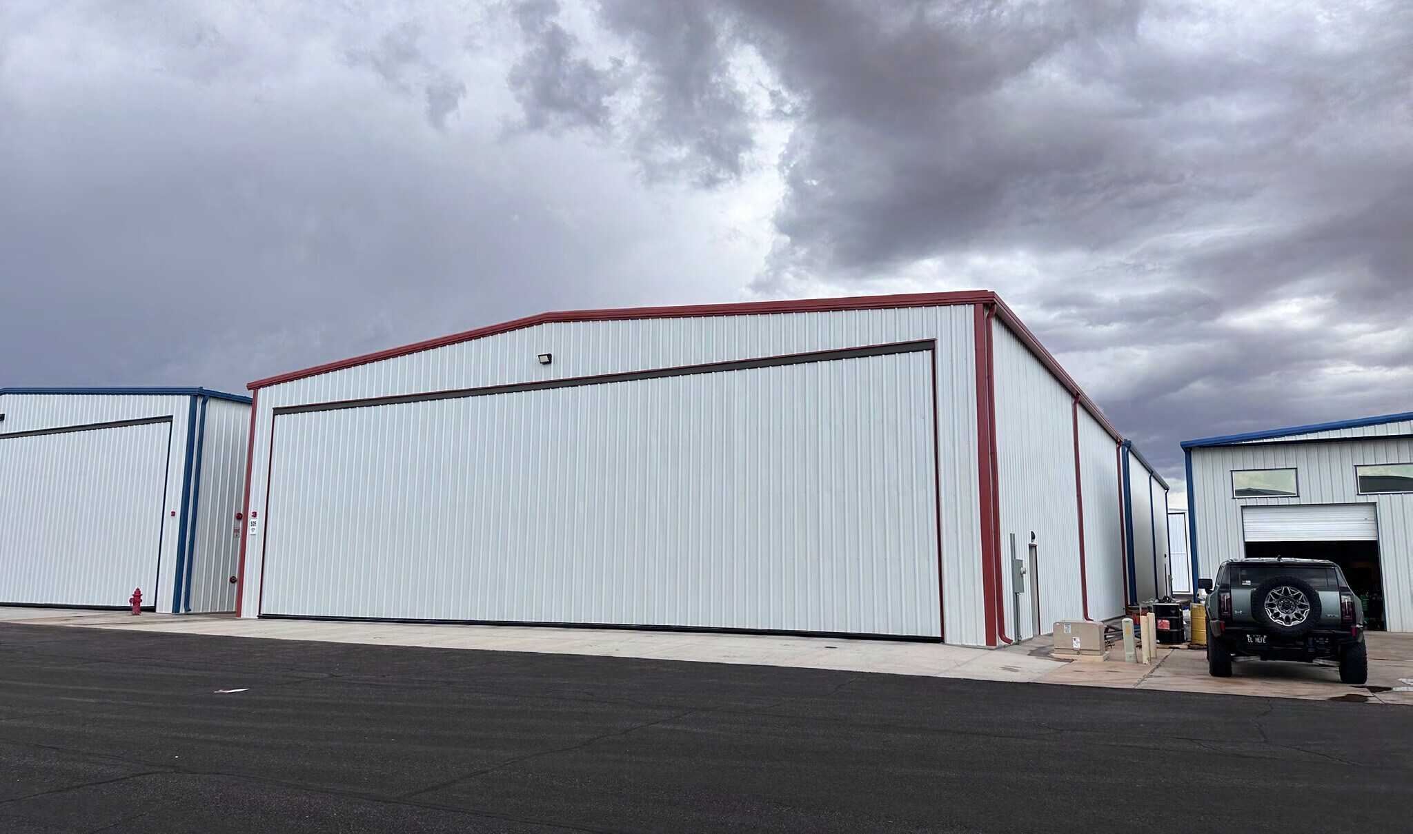 4196 S Airport Pky, St George, UT à vendre Photo de l’immeuble– Image 1 sur 11