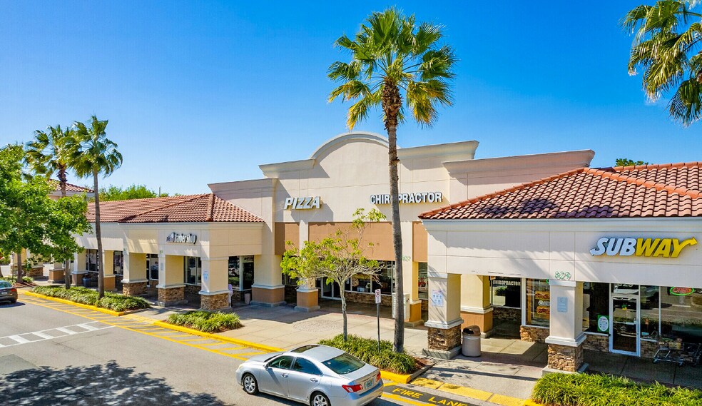 809-839 Cypress Pky, Poinciana, FL à louer - Photo de l’immeuble – Image 3 sur 7