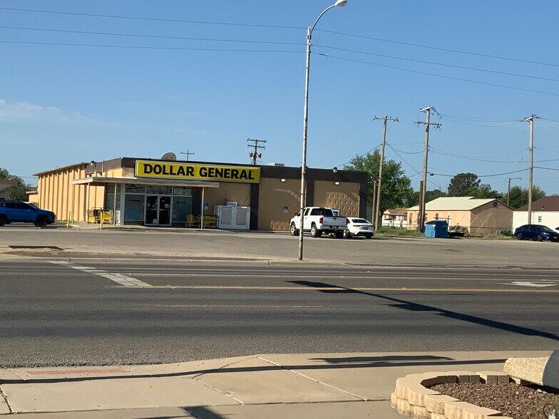 1001 W Dickinson Blvd, Fort Stockton, TX à vendre - Photo de l’immeuble – Image 1 sur 13