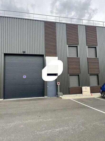Bureau dans Villefranche-sur-Saône à louer - Photo de l’immeuble – Image 2 sur 13
