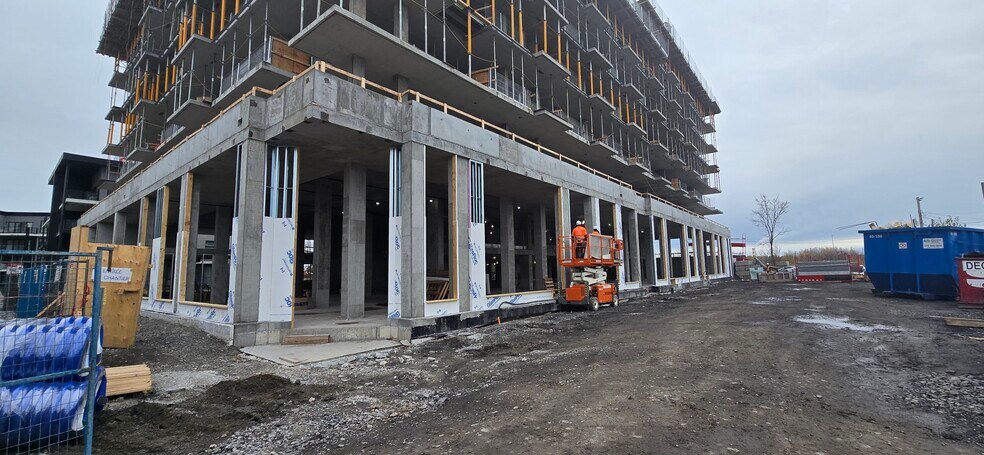 520-530 Rue Des Marronniers, Candiac, QC à louer - Photo de l’immeuble – Image 2 sur 3