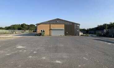 Unit 21, Enstone Business Park, Chipping Norton,, Enstone à louer Photo de l’immeuble– Image 2 sur 3