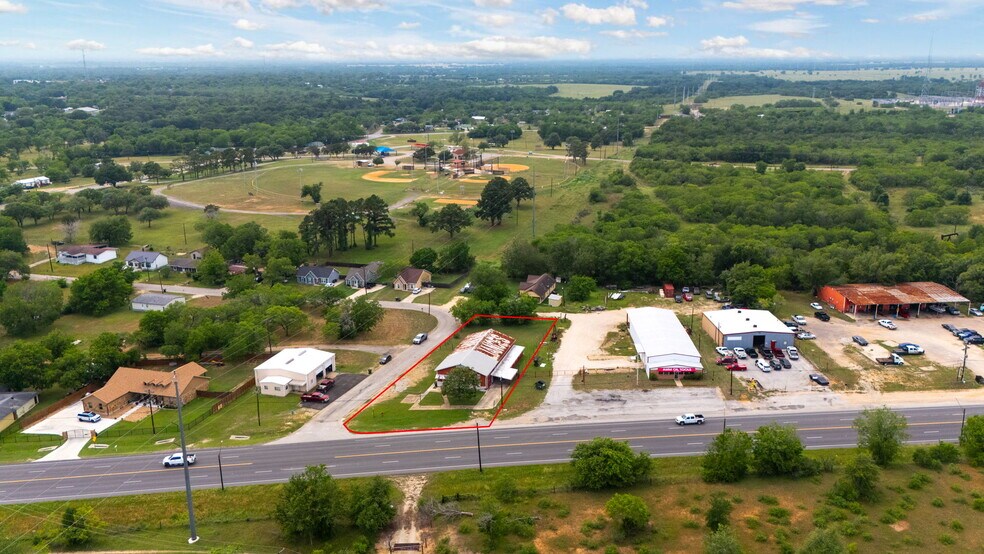 805 N Magnolia Ave, Luling, TX à vendre - Aérien – Image 3 sur 51