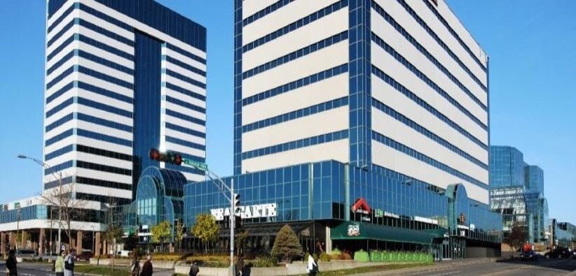 2640 Boul Laurier, Québec, QC à louer - Photo de l’immeuble – Image 2 sur 2