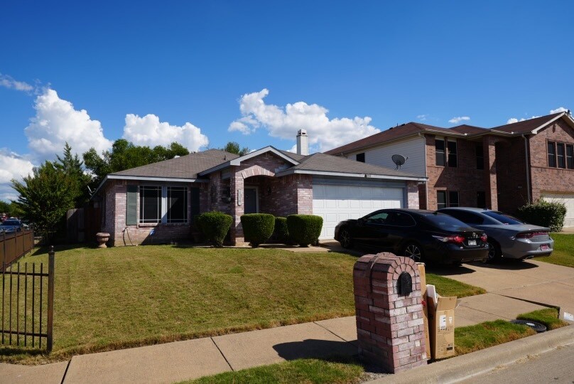 928 Chelsea Dr, Mesquite, TX à vendre - Photo de l’immeuble – Image 2 sur 10