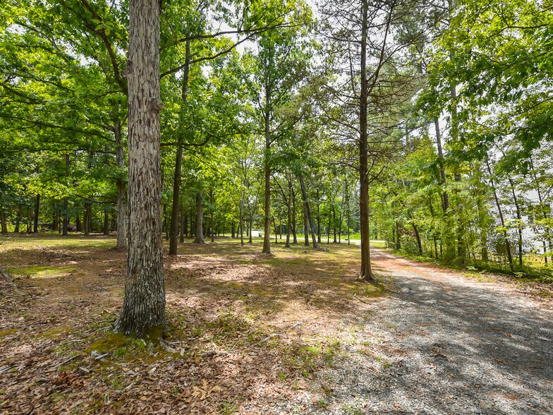 128 Stella Ct, Morrisville, NC à vendre - Photo de l’immeuble – Image 2 sur 7