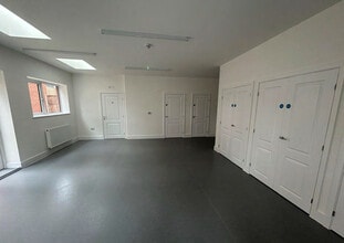 98 Willingale Rd, Loughton à louer Photo intérieure– Image 1 sur 3