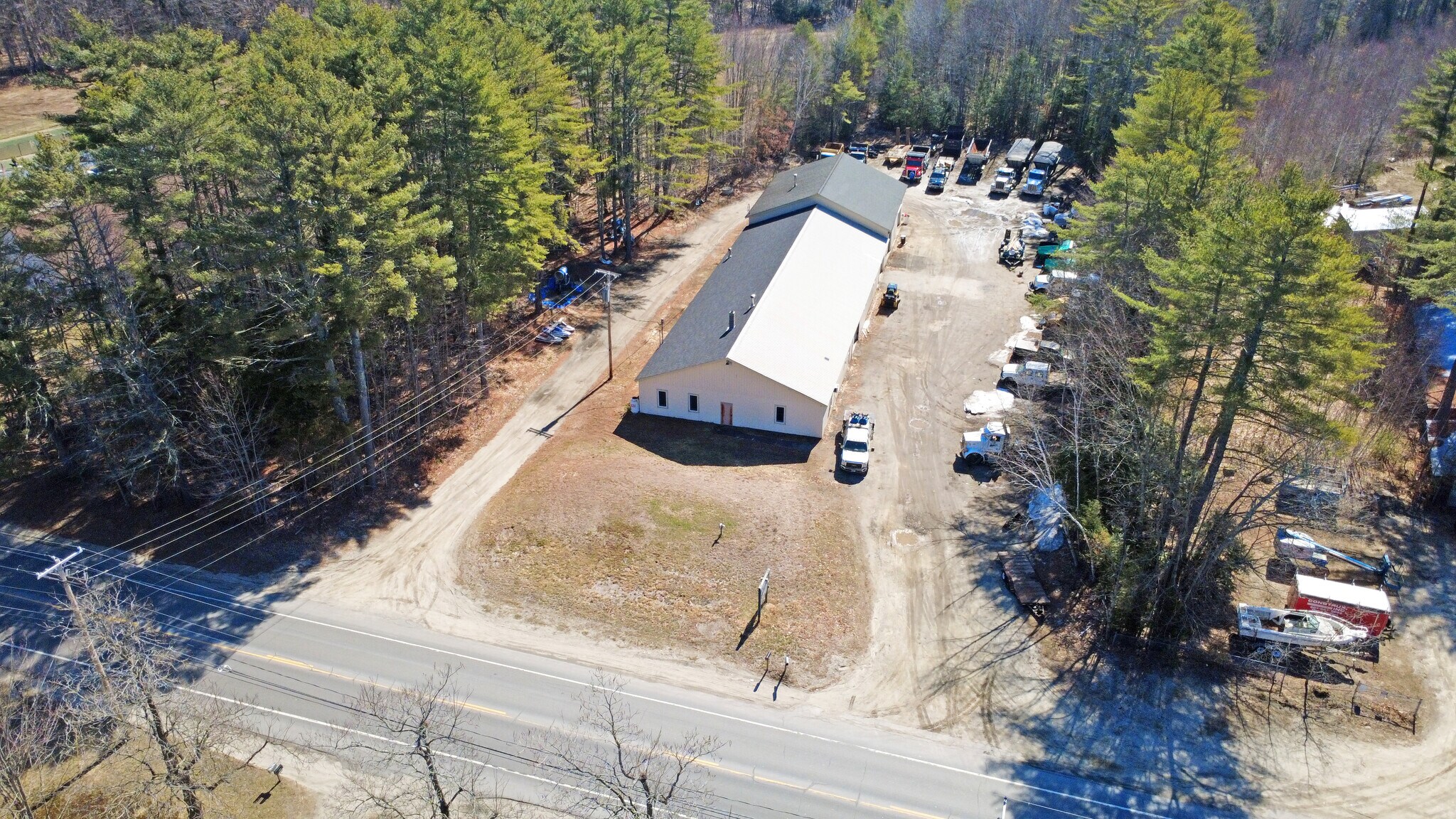 220 Lewiston Rd, Gray, ME à vendre Photo de l’immeuble– Image 1 sur 5