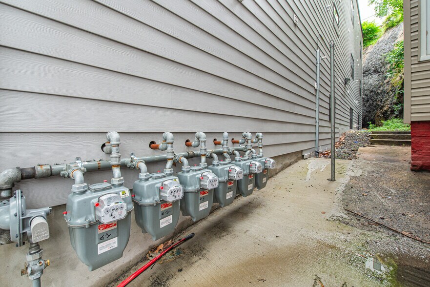 191 Broadway, Paterson, NJ à vendre - Photo de l’immeuble – Image 2 sur 8