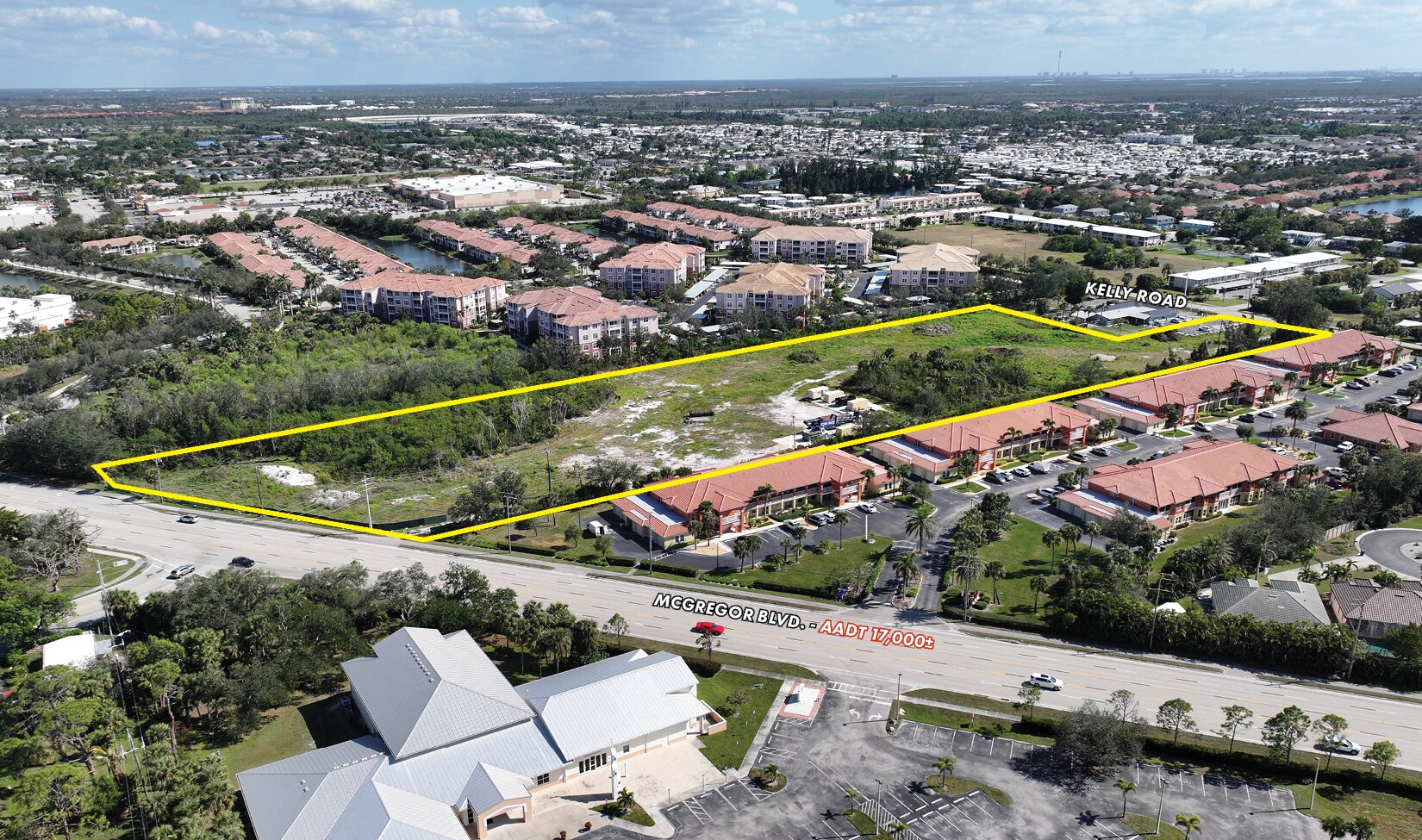 11982 Kelly Rd, Fort Myers, FL à vendre Aérien– Image 1 sur 13