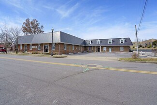 Plus de détails pour 607 Locust St, Springfield, TN - Bureau à vendre