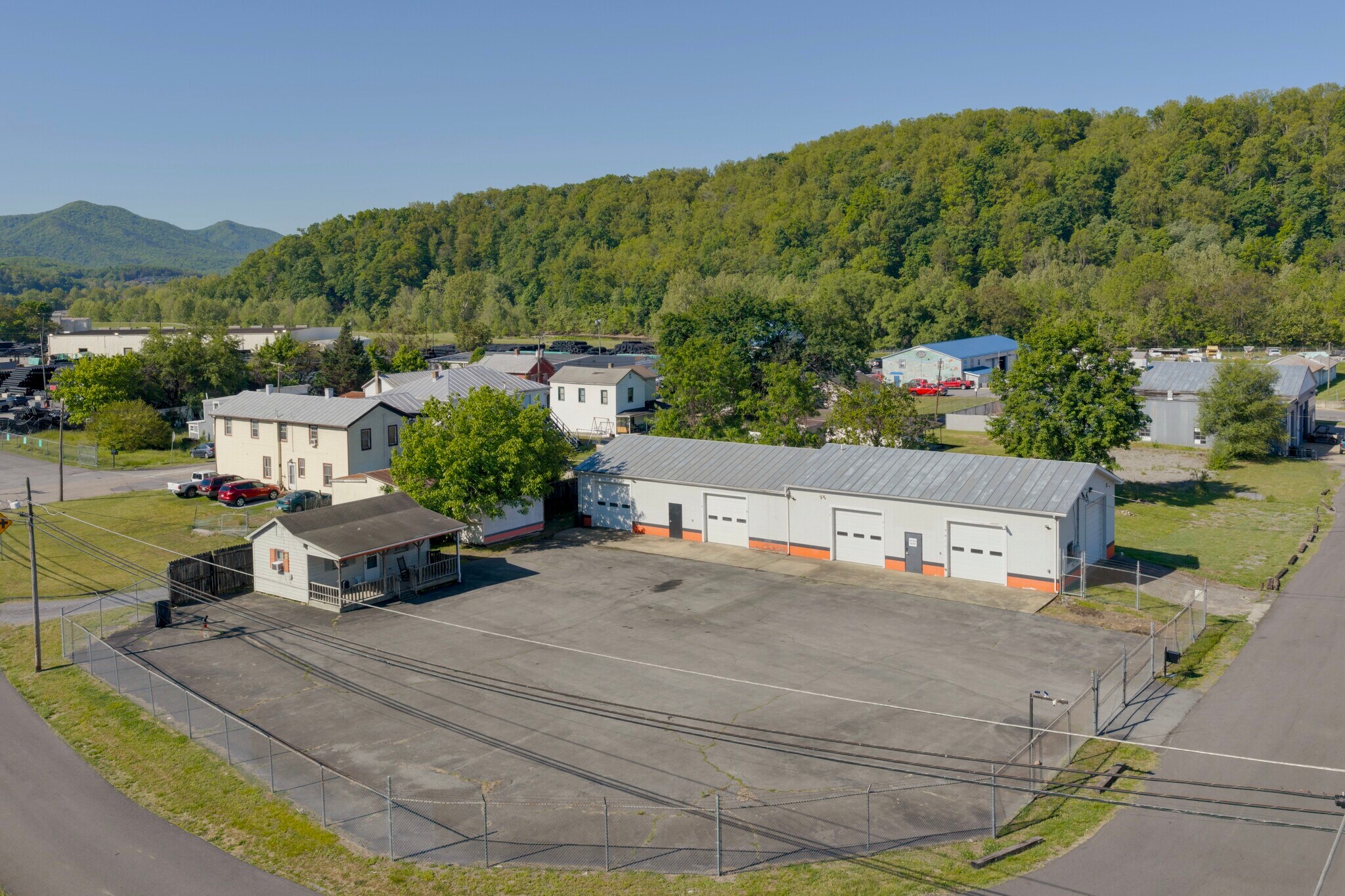 510 W 28th St, Buena Vista, VA à vendre Photo de l’immeuble– Image 1 sur 28