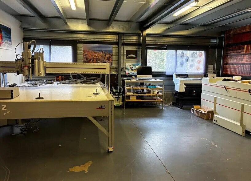 Local d’activités dans Montbazon à louer - Photo intérieure – Image 2 sur 5