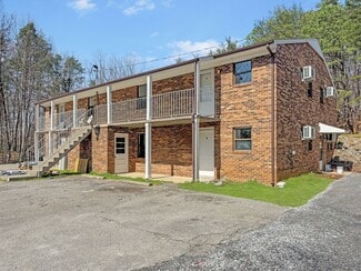 Plus de détails pour 79 Ridgemont Cir, Collinsville, VA - Logement à vendre