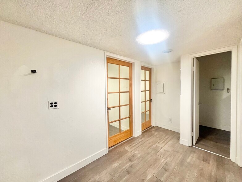 8329 Fair Oaks Blvd, Carmichael, CA à louer - Photo de l’immeuble – Image 2 sur 10