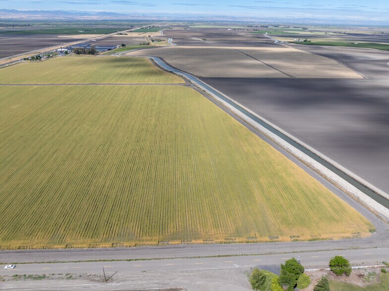 Cozzi Ave & Hwy 33 hwy, Dos Palos, CA à vendre - Photo de l’immeuble – Image 3 sur 15