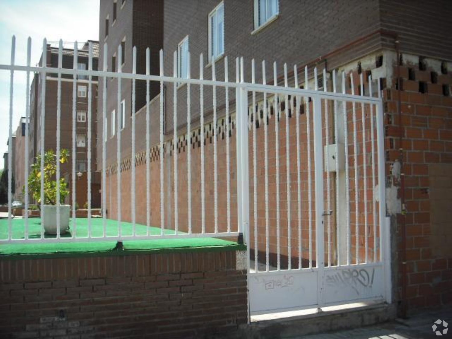 Local commercial dans Alcalá de Henares, Madrid à louer Photo intérieure– Image 1 sur 4
