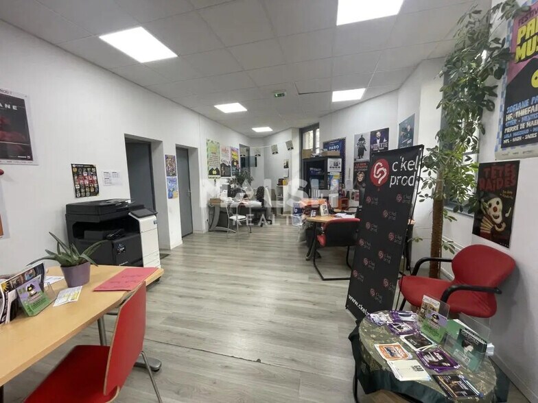 Bureau dans Saint-Étienne à louer - Photo de l’immeuble – Image 1 sur 6