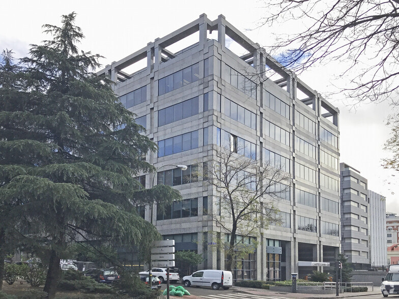Paseo Castellana, 66, Madrid, Madrid à louer - Photo de l’immeuble – Image 3 sur 5