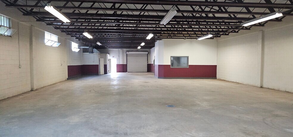 92 Lewis St, San Antonio, TX à louer - Photo de l’immeuble – Image 3 sur 6