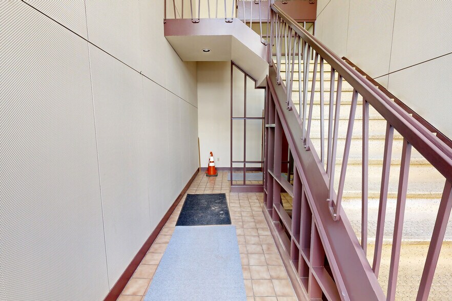 28-32 E Main St, Carnegie, PA à vendre - Numérisation 3D Matterport – Image 3 sur 26