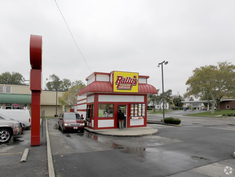 3187 Cleveland Ave, Columbus, OH à louer - Photo de l’immeuble – Image 2 sur 3